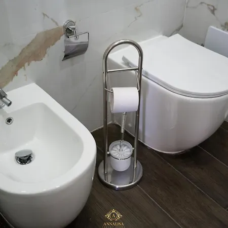 Annalisa Luxury 4* Neapol